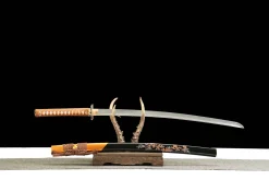 Alternative view of Autumn Bloom - Katana Forjada a Mao em Aco carbono 1065