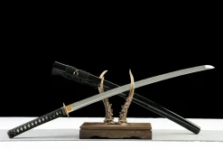 Steel Fang - Katana Forjada a Mao em Aco carbono 1065