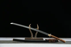 Alternative view of Moonlit Splendor - Katana Forjada a Mao em Aco carbono