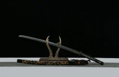 Alternative view of Blossom Moon - Katana Forjada a Mao em Aco Damasco