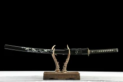 Dark Gleam - Katana Forjada a Mao em Aco ferramenta T10