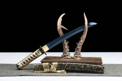Alternative view of Shattered Jade - Tanto Forjada a Mao em Aco carbono 1045