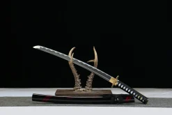 Alternative view of Flame Shadow - Wakizashi Forjada a Mao em Aco carbono 1045